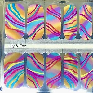 🔥 2 for 6 NEW Lily & Fox Nail Polish Strips - Pastel Streams - 16 ct